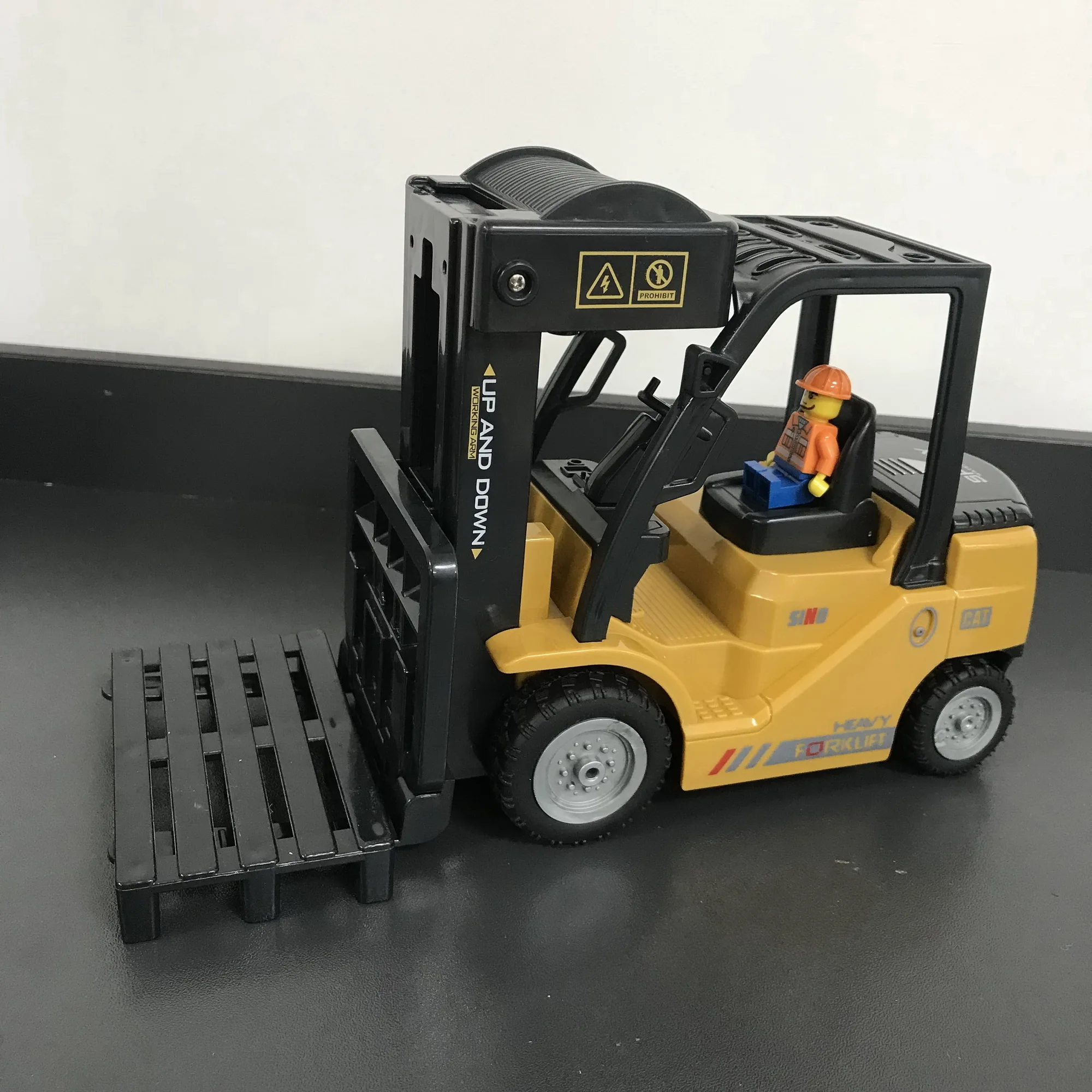 Remote Control Forklift 11 Channel Electric Construction Toys With ...