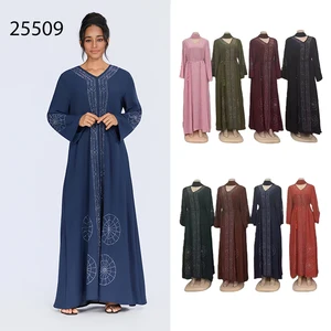 Wholesale New Middle Eastern Women Printed Muslim Robe V-neck Long Sleeve Dress