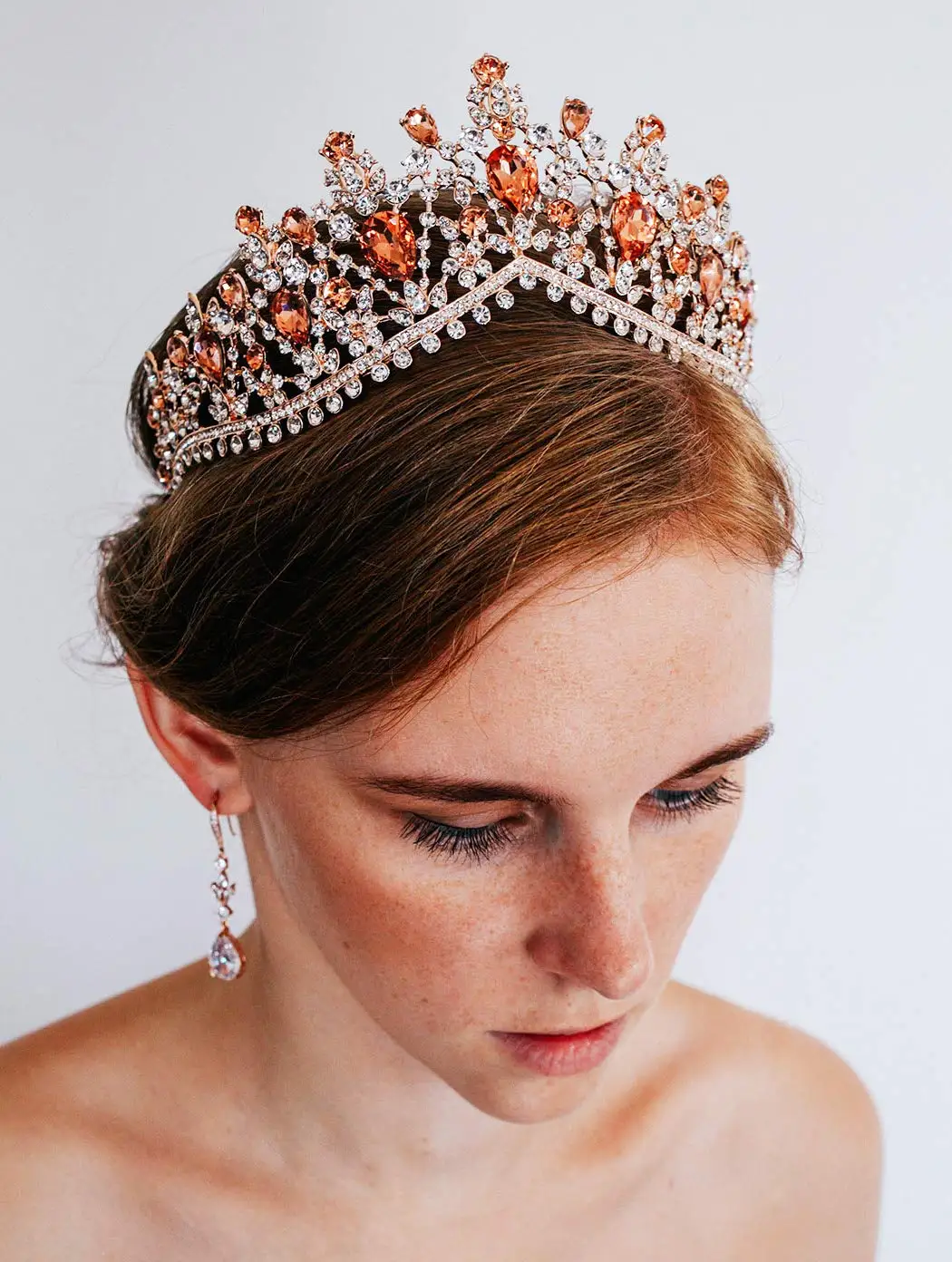 Shop Our Women Crystal Bridal Tiara with 14 Color Rhinestones display picture 1