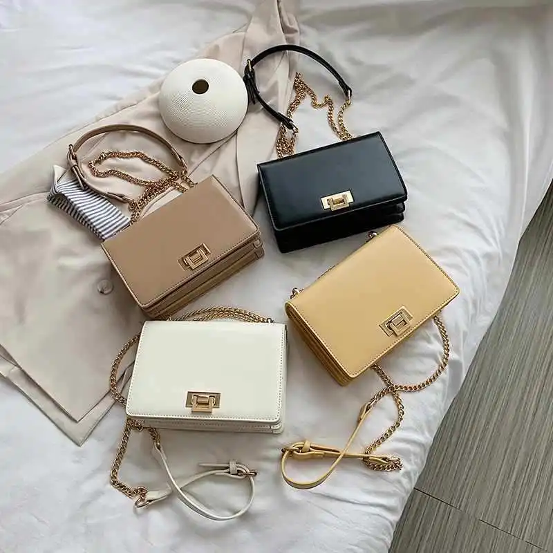 Bolso De Hombro Con Cadena - Negro - Mujer - Bolsos De Fiesta - parfois.com