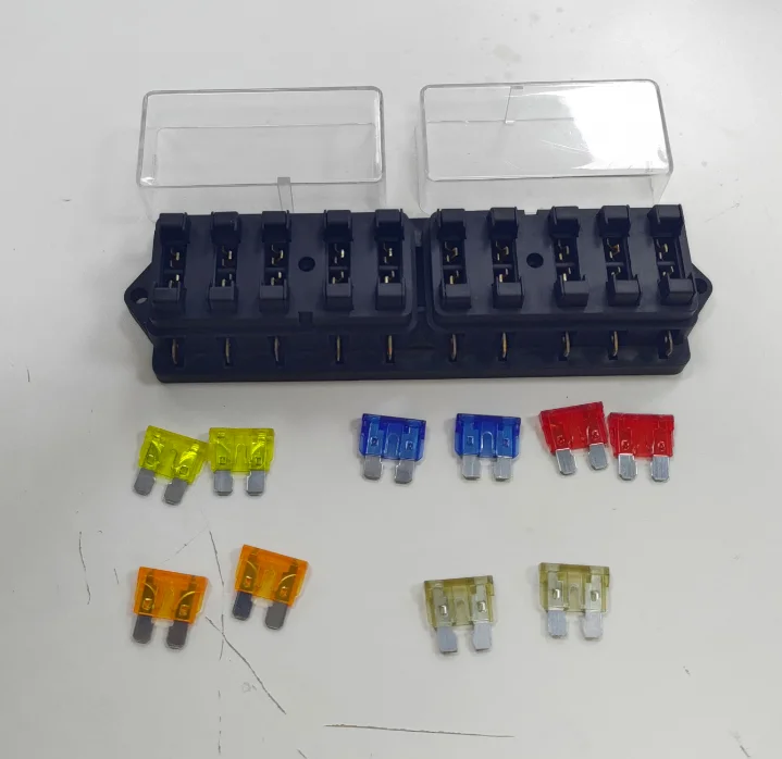 New Arrive factory supply directly 12V 30A fuse box with 10 way fuse block for car marine boat