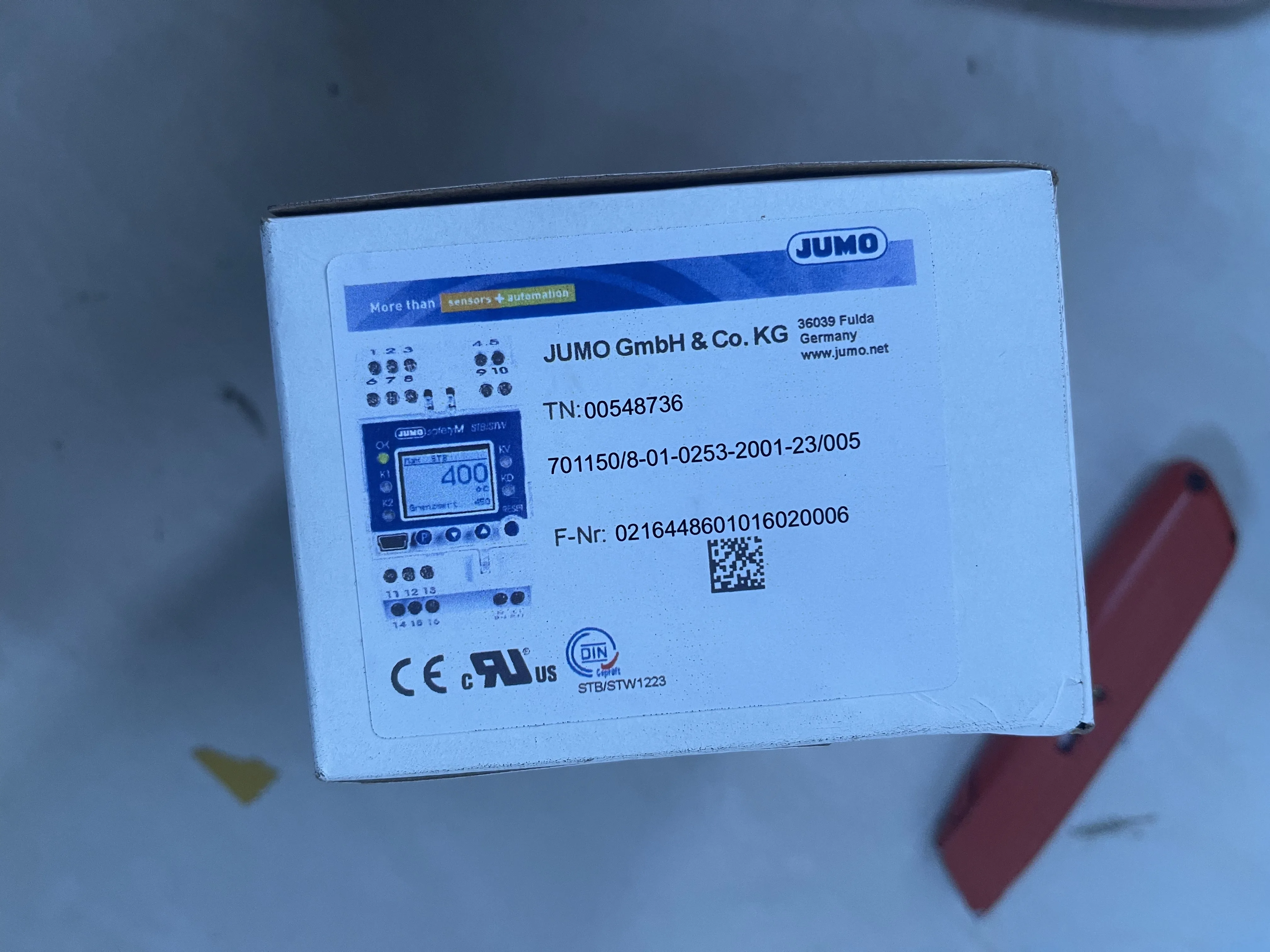 Jumo Temperature Controller 701150/8-01-0253-2001-23/005