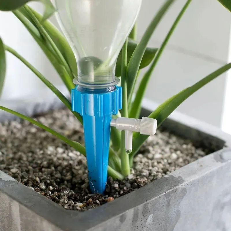 Flower watering device Dripper drip irrigation adjustable soaker lazy green plant automatic watering device supplier