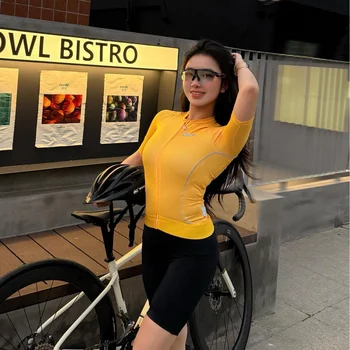 OEM Customized Long Sleeve Women Cycling Jersey Lightweight Breathable and Sweat-Wicking Function
