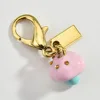 Pequeño amuleto de setas