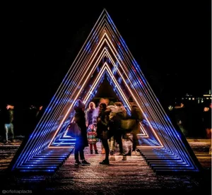 Custom Space-time Decoration of Luminous Modeling Lights for Sculpture Doors in Landscape Area of Large Outdoor Square