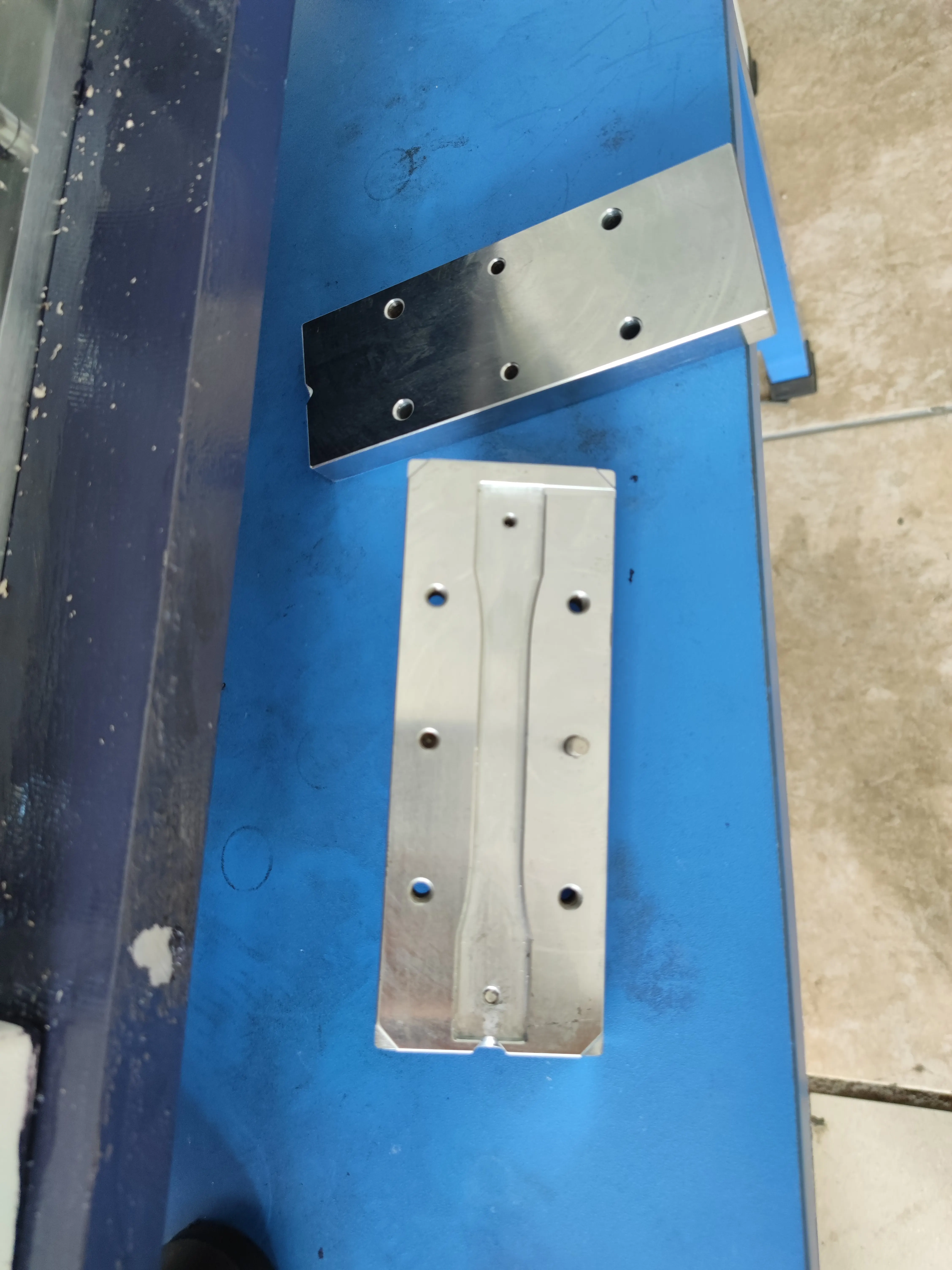 Pneumatic Small Vertical Injection Molding Machine