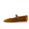 Ginger yellow