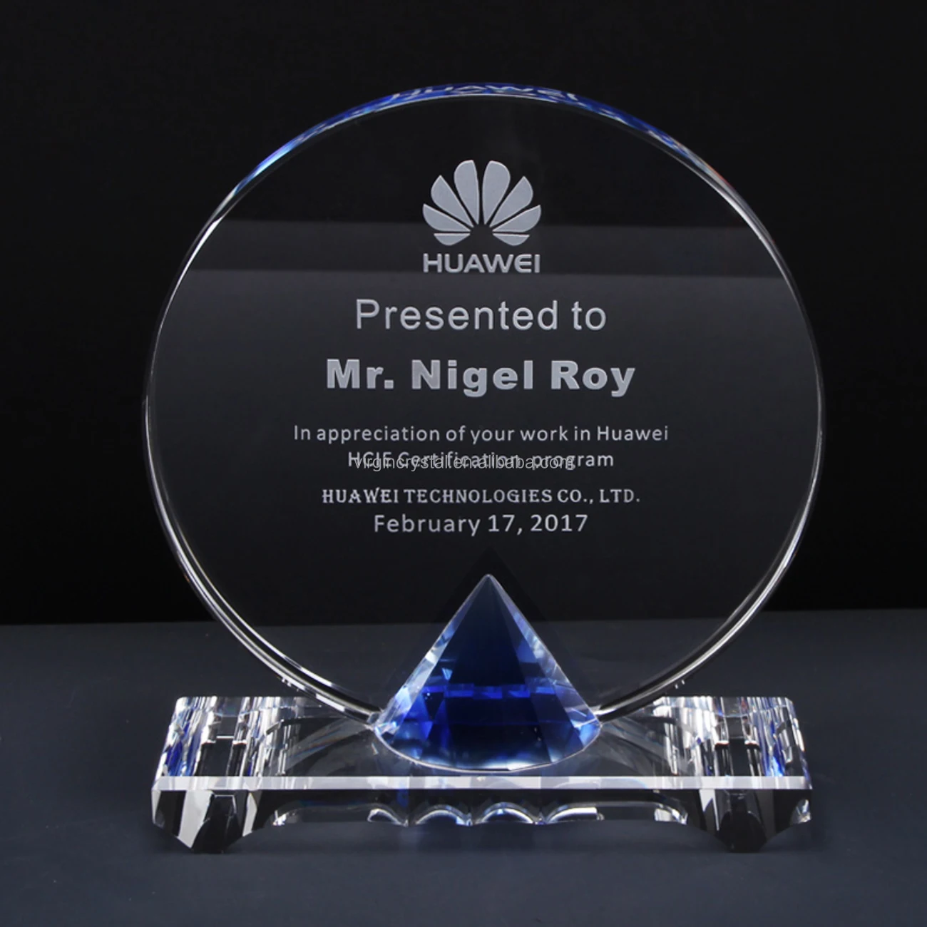 Pujiang Factory Hot Sale K9 Glass Laser Engraving Custom Blank Round Plaque Crystal Trophy Awards Business Events
