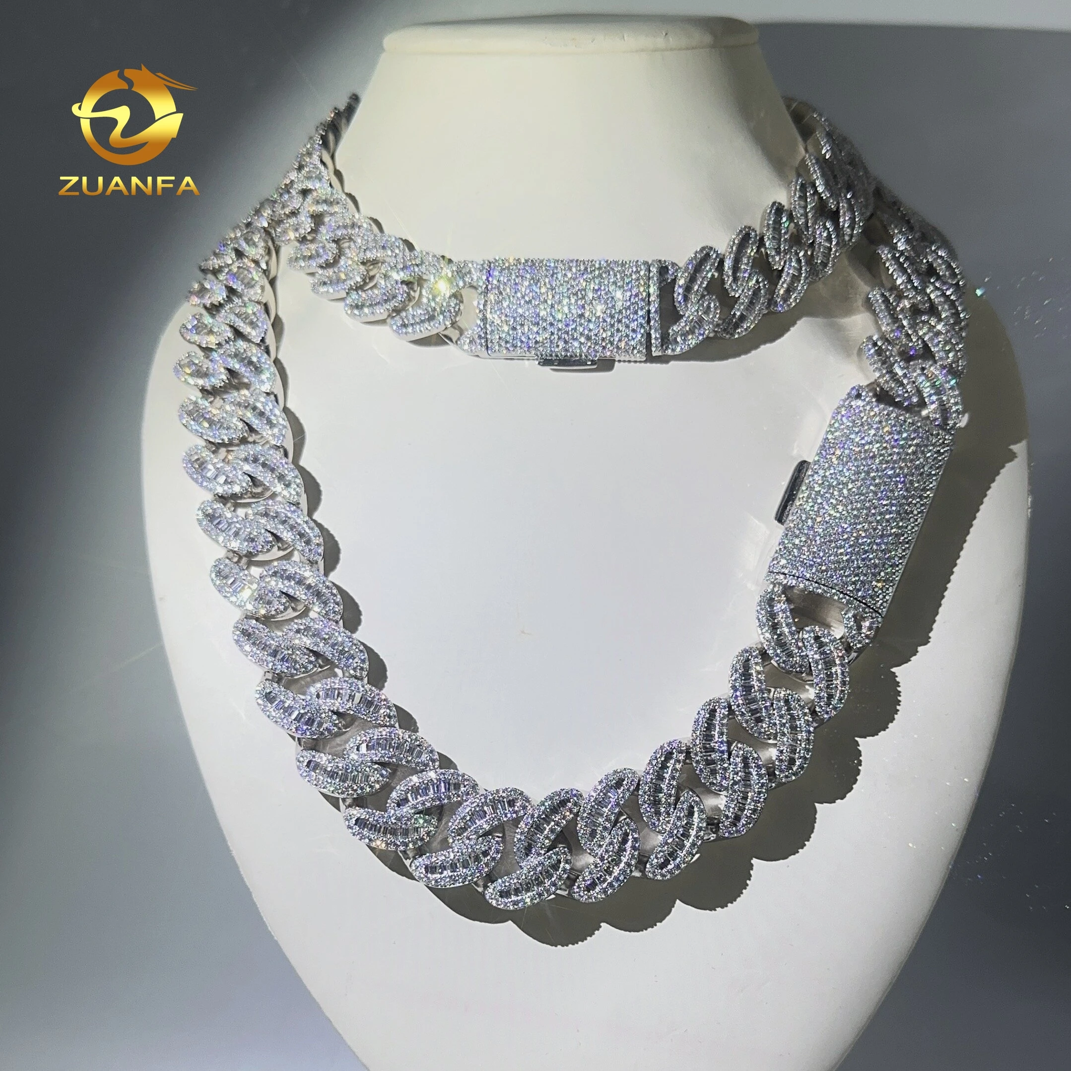 Zuanfa 18mm 22mmムーンシェイプバゲットモアッサナイトキューバリンク 