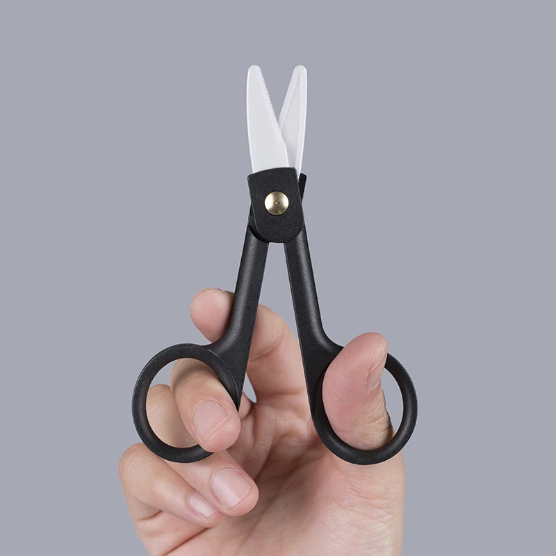 Fishing Line Cutter Nippers Retractable Serrated Edge Ceramic Braid Scissors  - China Scissors, Ceramic Scissors