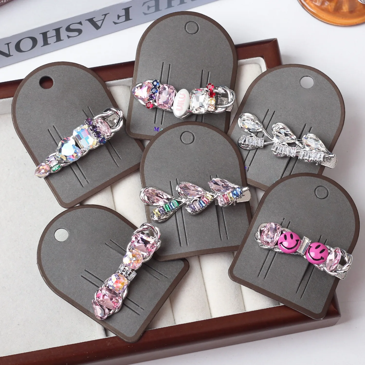Wholesale Sweet Pink Baroque Smile Heart Hair Clip Fashion Luxury