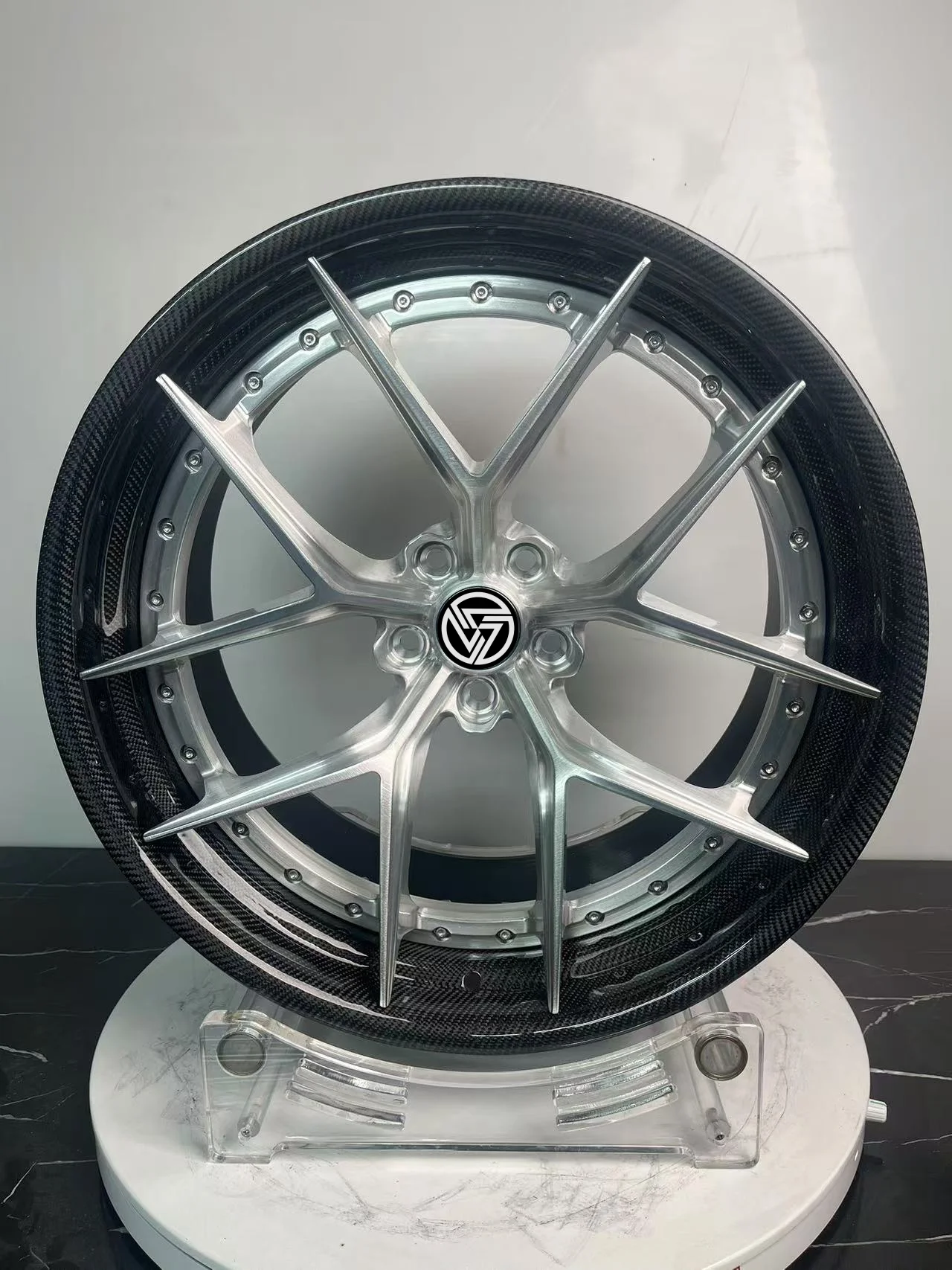 XINLAI Custom Carbon Fiber Cover Lip Deep Concave 5x112 5x114.3 2-Piece Racing Car Rims Forged Wheels for BMW Audi - Image 5