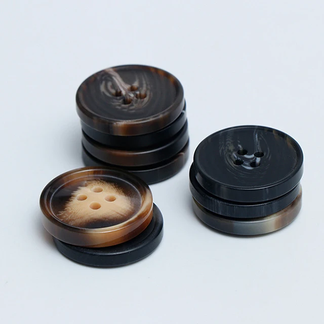 Оптовая продажа Высококачественная резиновая пуговица для одежды с 4 отверстиями на