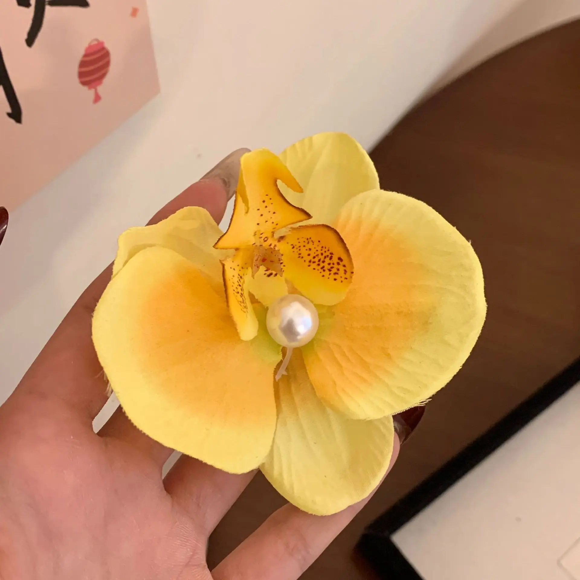Simulated Iris Butterfly Orchid Pearl Duck Bill Clip Holiday Photography Beach Hair Accessories