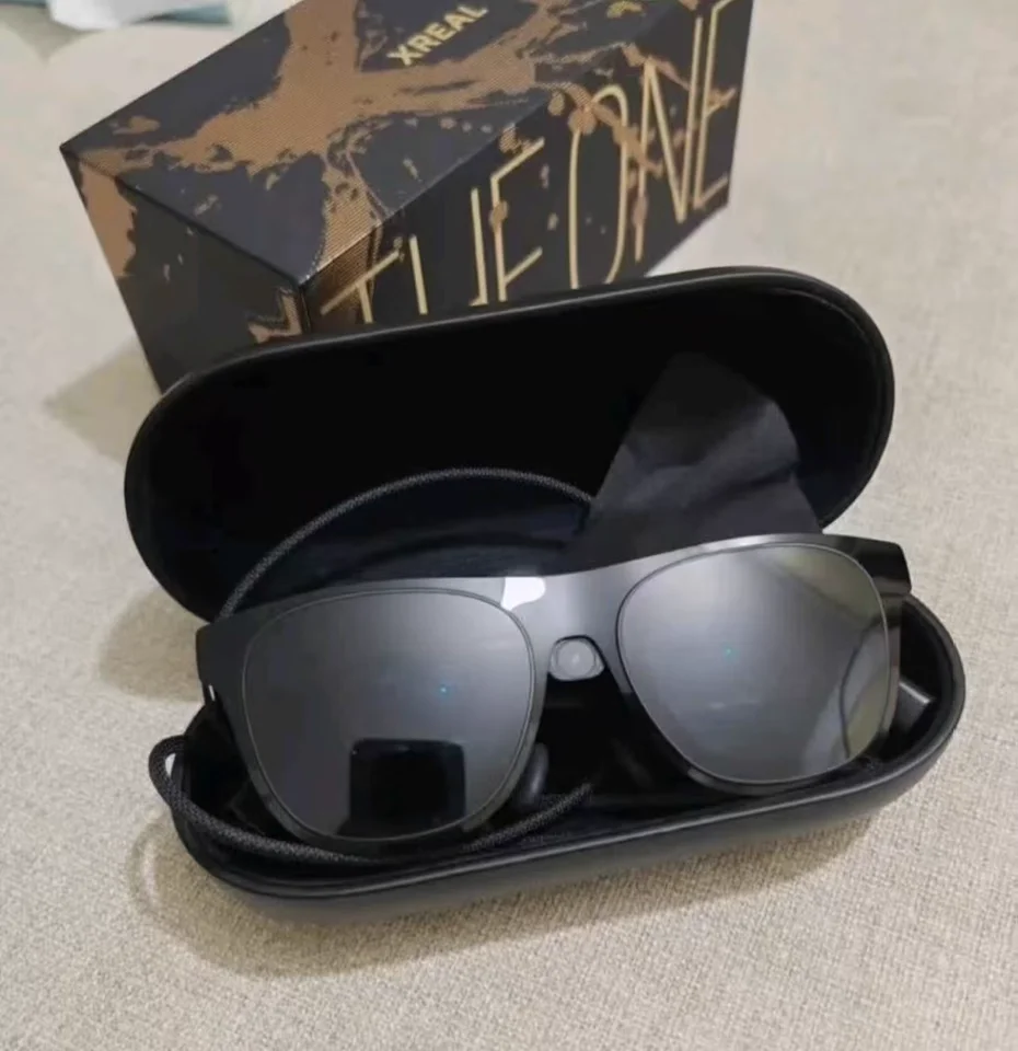 XREAL ONE PRO (1)