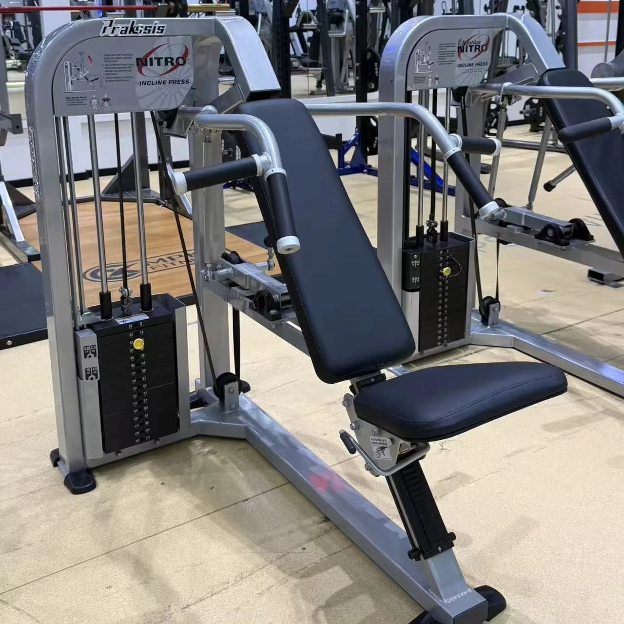 Commercial-Grade Modern Steel Adjustable Incline Chest Press Machine CXN003 with 111kg Weight Stack for Gym Equipment