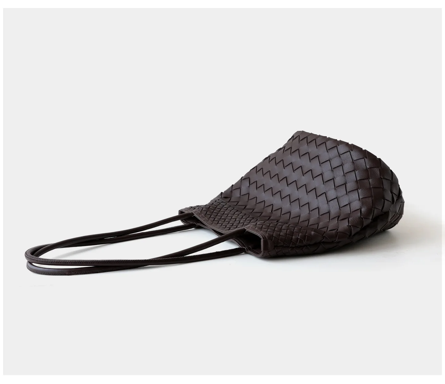Niche High-end Casual Woven Sheepskin Zip Bucket Bag Two Straps Polyester Multi-compartment Large Capacity All-match