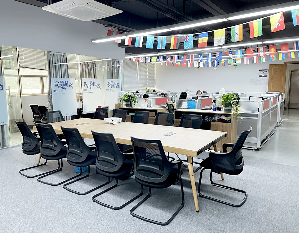 Prefab Luxury Glass Modern Home Hotel Unique and Stylish Prefab House  Hotel Room Sleeping Apple Capsule Cabin supplier