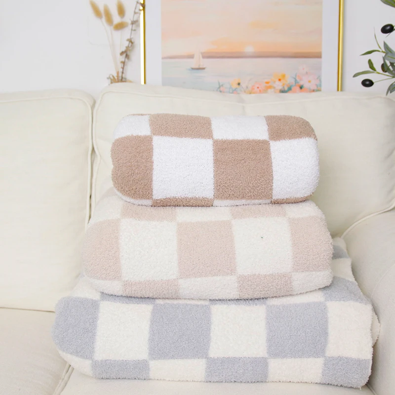 Custom Soft Warm Designer Chess Checkered Board king Size Game Day Winter Blanket Throw Knitted for Sleep Hug Bedding