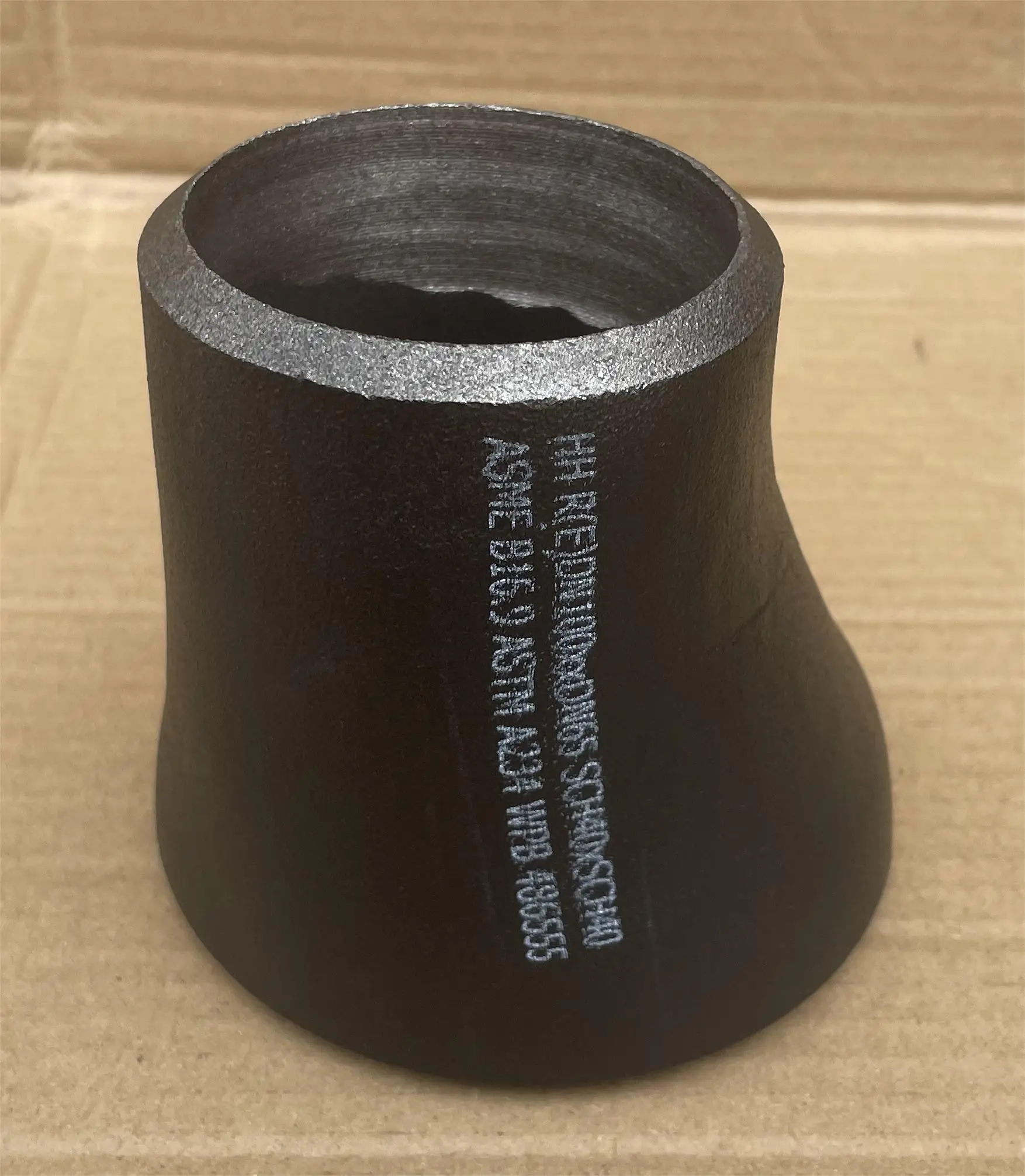 Ansi/asme/gost/jis/din/en Sch40 Std 1/472 Inchcarbon Steel Tee Butt