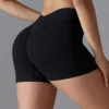 Short noir