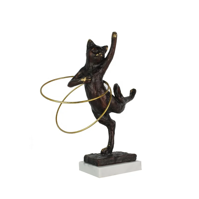 Resina de atacado escultura de gato adorável base de mármore decorativa para mesa