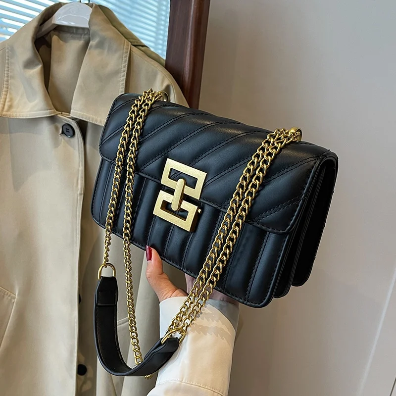 2026 Trendy Designer PU Leather Chain Purse