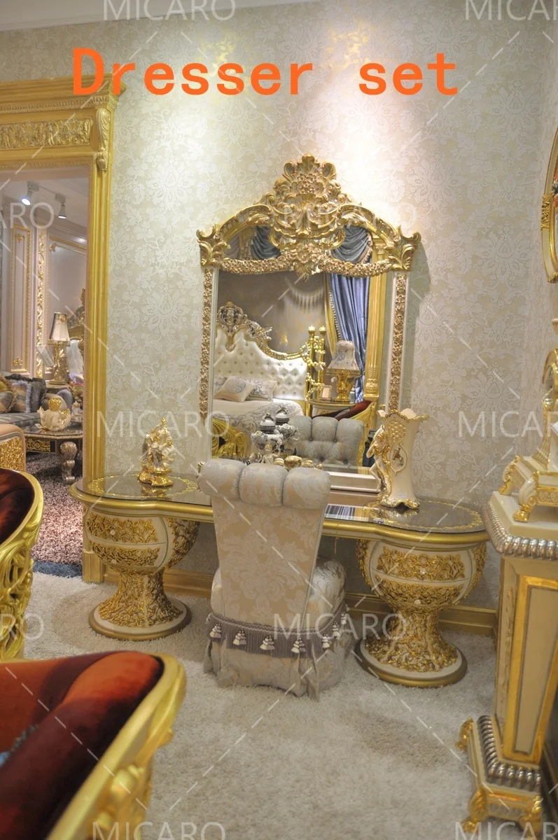 中国白と金の色合いのロイヤルラグジュアリーなイタリアンクラシック