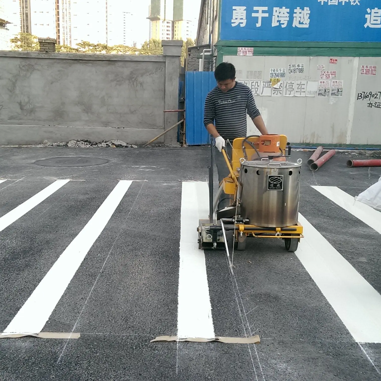 Top Way Thermoplastic Road Marking Machine Top Quality Factory Directly ...