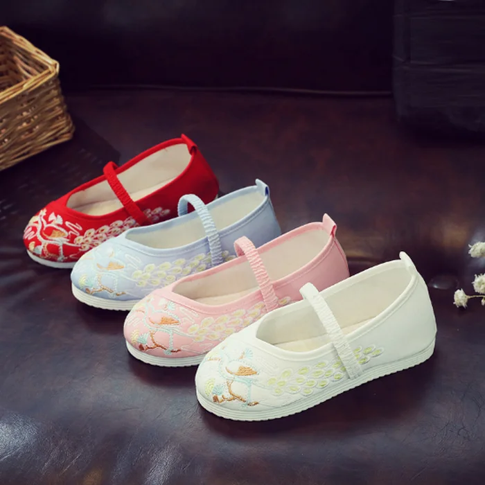 Zapatos Retro Bordados Para Niñas,Calzado Tradicional,De Tela - Buy Chicas Zapatos Bordados,Los Niños Zapatos De Tela on Alibaba.com