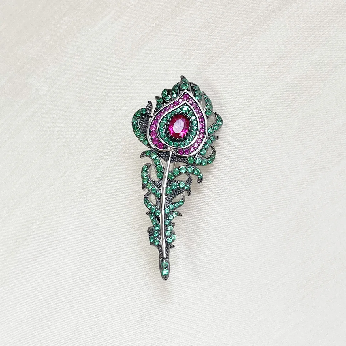 Wholesale S925 Silver Zirconia Feather Plume Brooches with Elegant