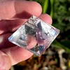 Pyramide en quartz clair