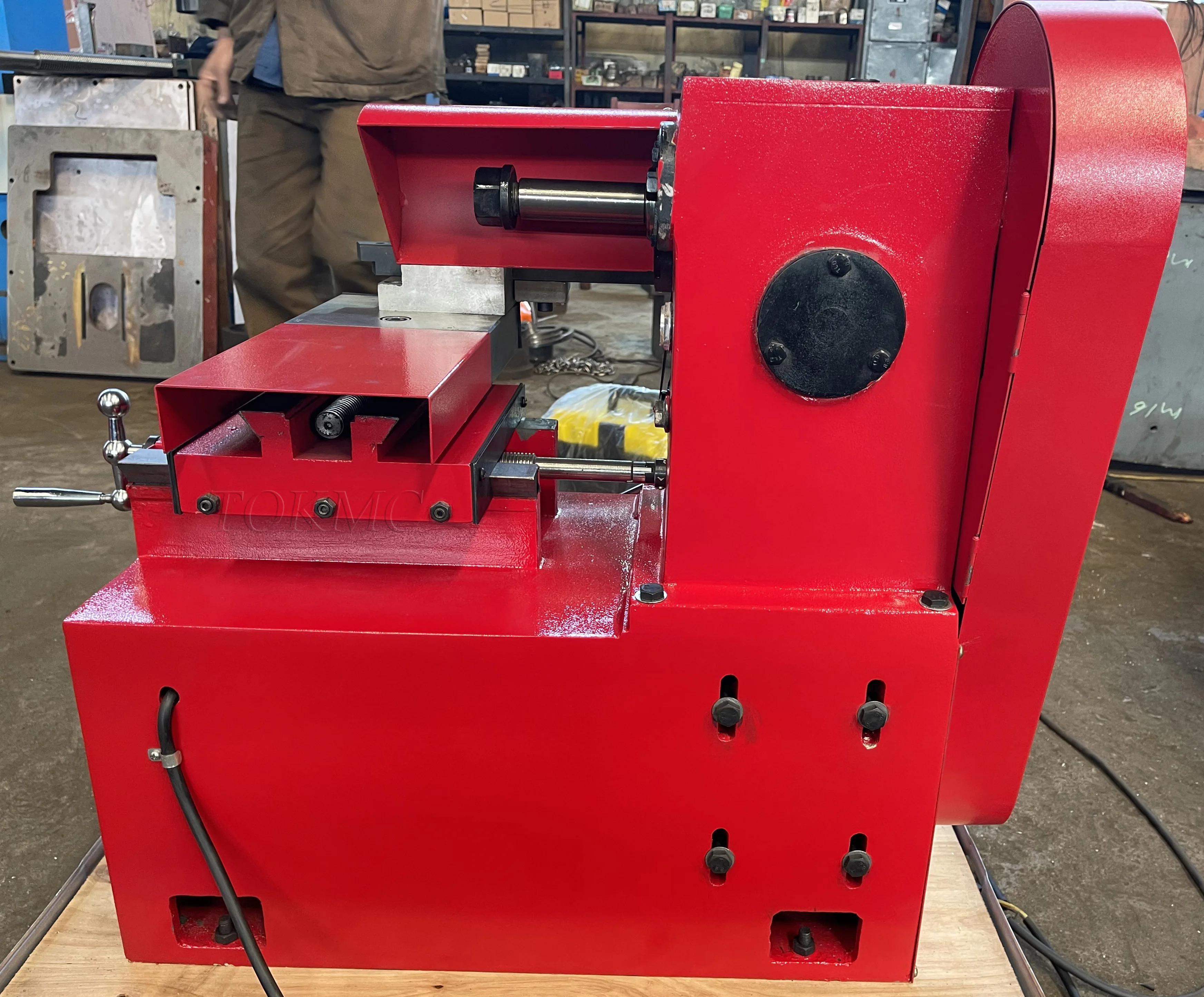 Тормозной дисковый токарный станок C9335