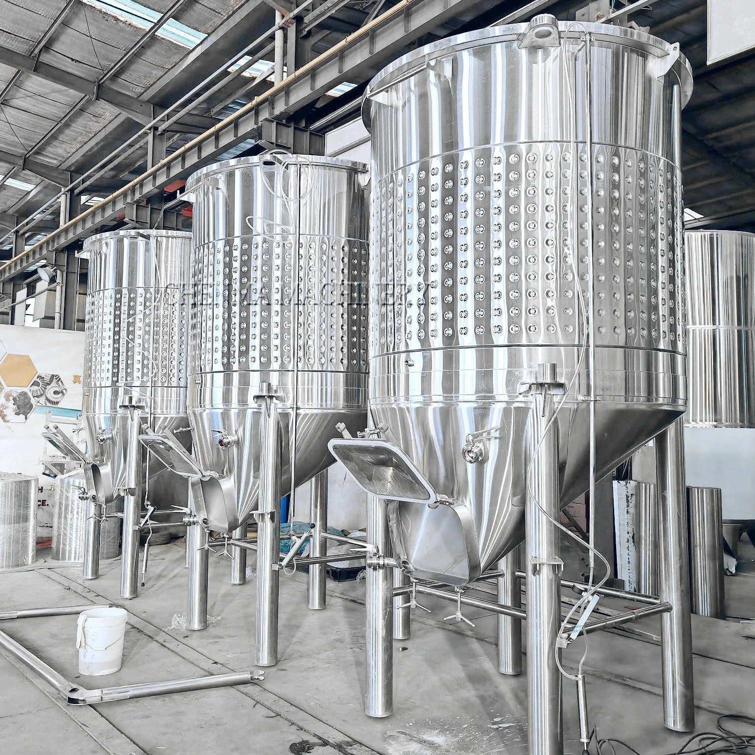 High Quality 2000L Open Top Fermenting Vessels Tank 20HL Variable Capacity tank with Floating sealed Lid