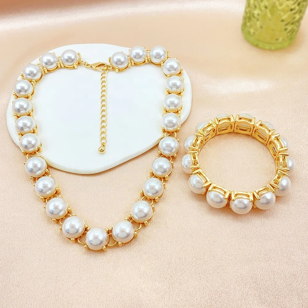 Wholesale Fashion Simple Style Hot Sale Gold Plated Jewelry Large Pearl Necklace Pearl Earring Set for Women