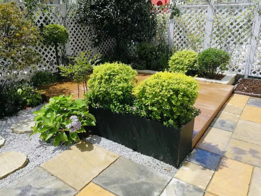 Easy DIY Installation Durable PVC  Fencing Custom Size Fence Trellis Lattice Plastic Building Material for Garden ,park