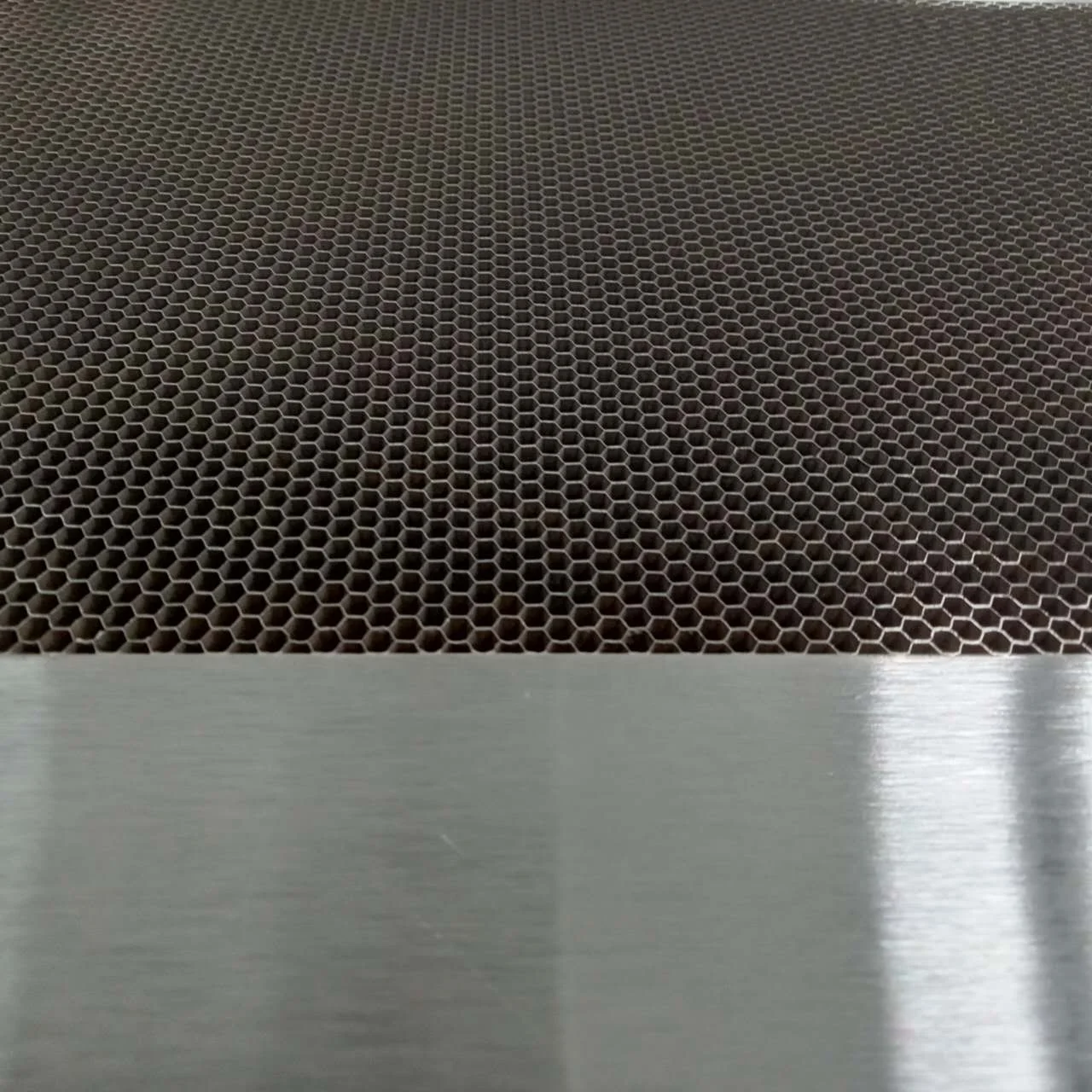 EMI Shielding  Honeycomb Panel Vent with High Performance
