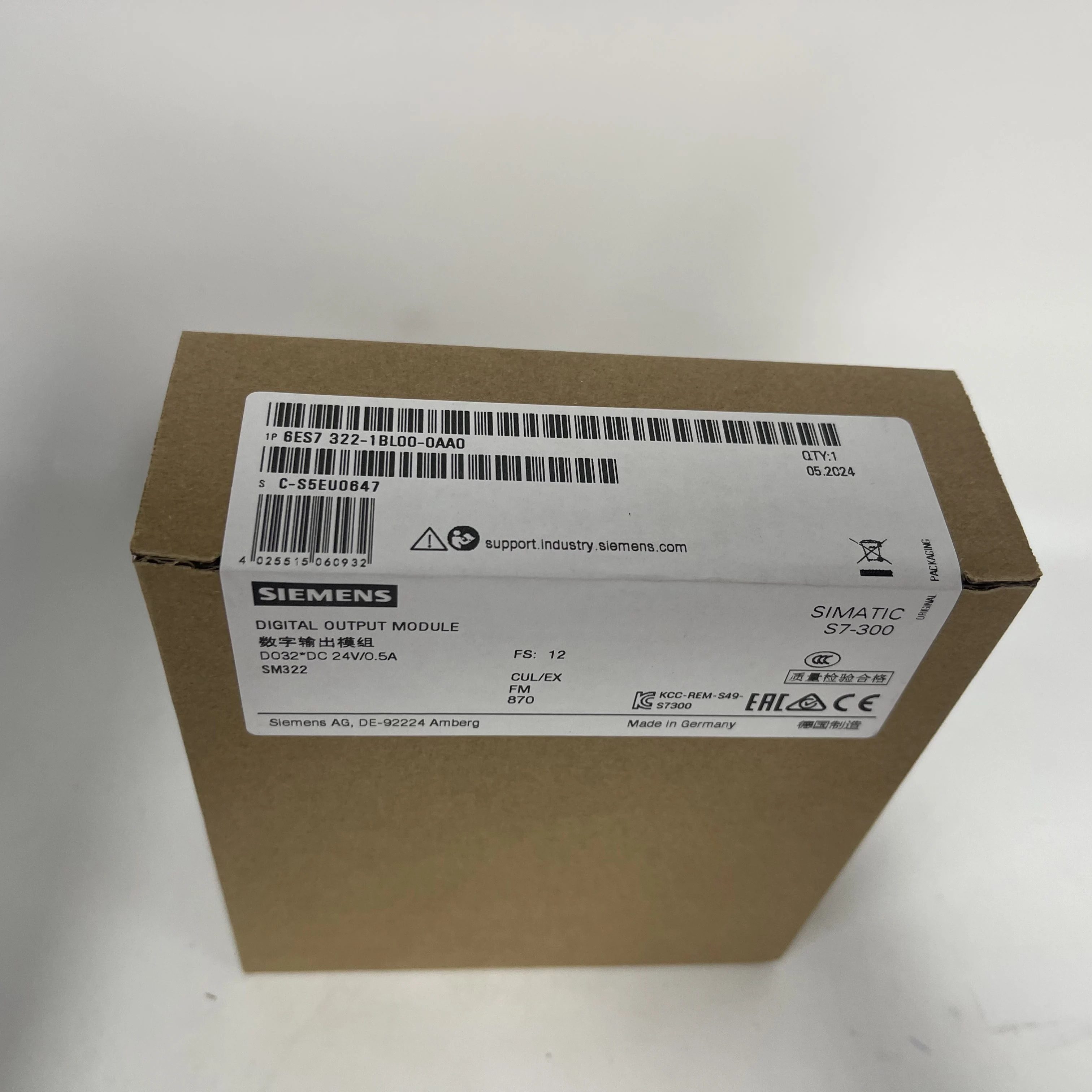 SIEMENS Digital Output Module 6ES7322-1BL00-0AA0 SIEMENS Digital Output Module 6ES7322-1BL00-0AA0