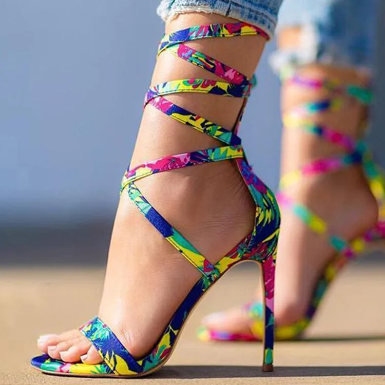 ZAPATO DE SALÓN MULTICOLOR