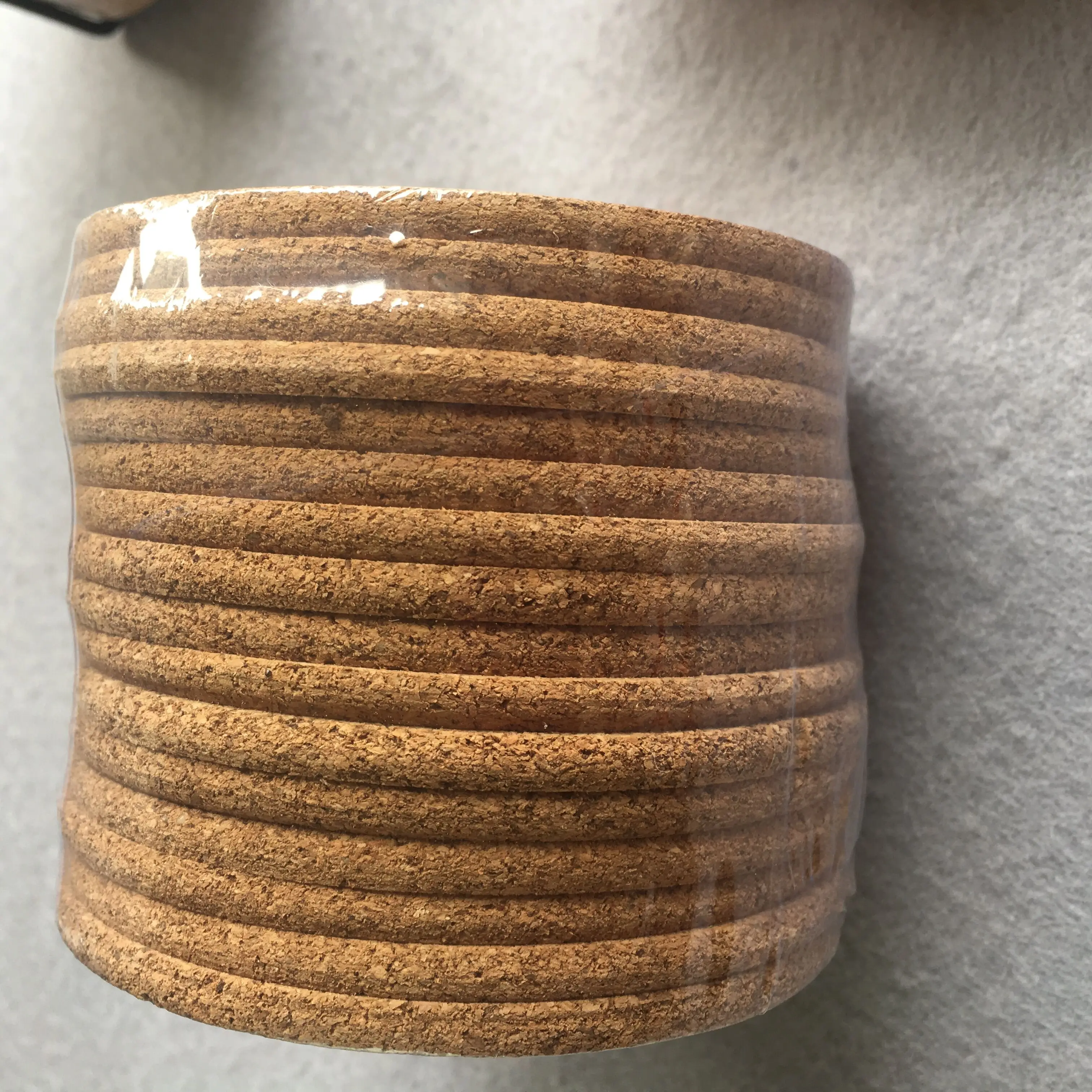 Natural Round Cork Coasters With Metal Holder Set Of 8 Pcs 4 Inch 1/5