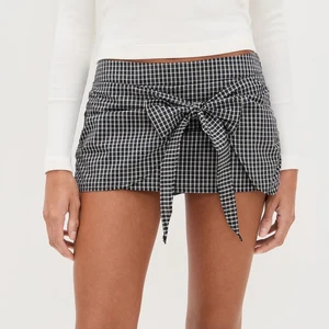 Wisrise Fashion Custom OEM Chic & Stylish Women's Sexy Black  White Gingham Self-Tie Bow Detail Slim Fit Mini Skirt
