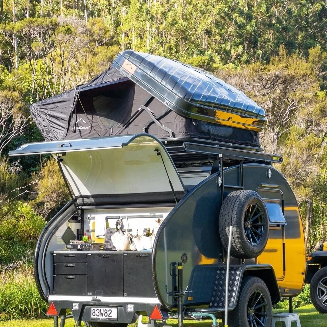 ميزات السلامة في المخيمات الصغيرة الخفيفة الوزن