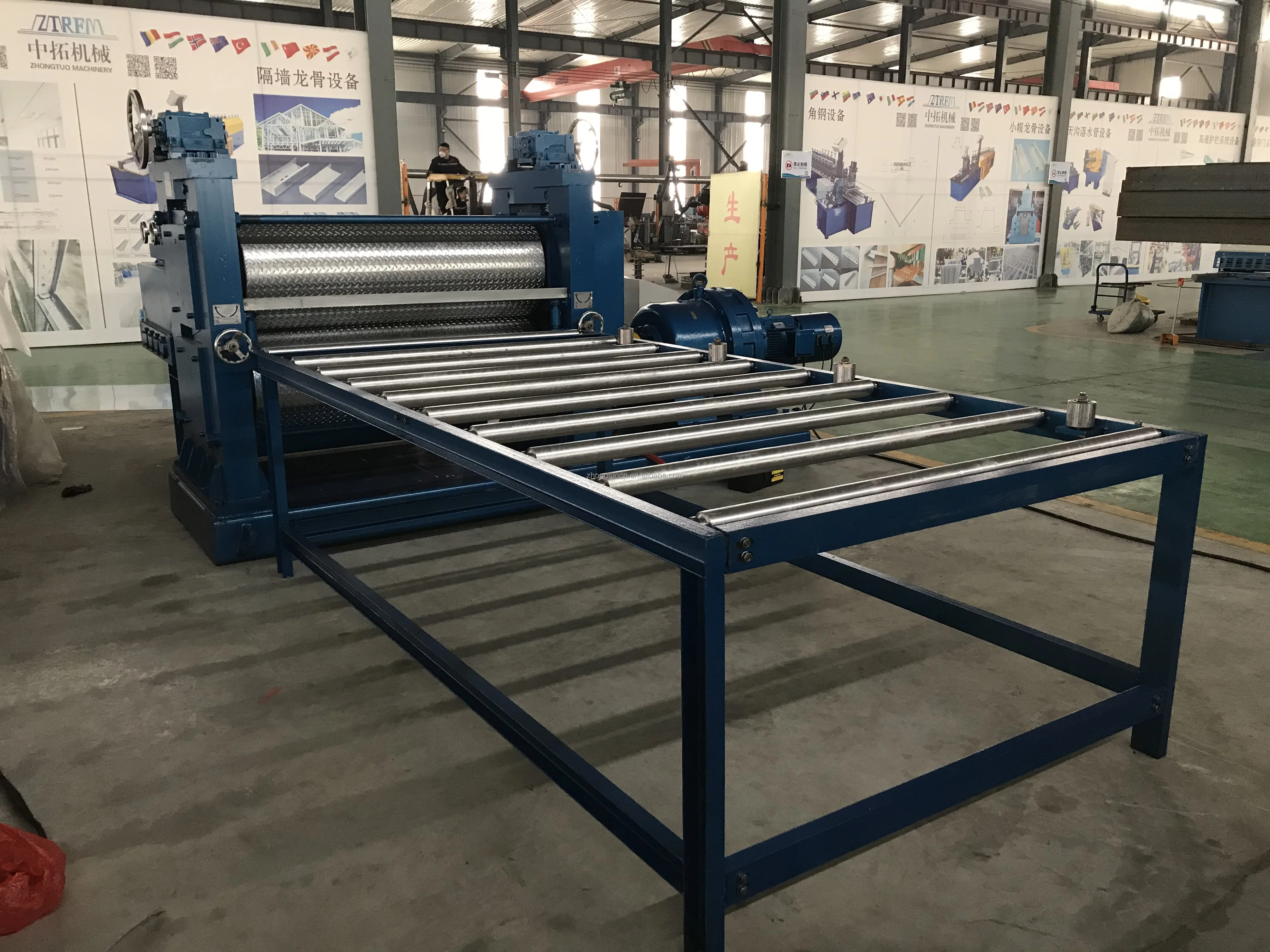 Full Automatic Metal Steel Plate Embossing Machine Aluminum Sheet