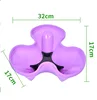Pot de fleur violet à trois pétales