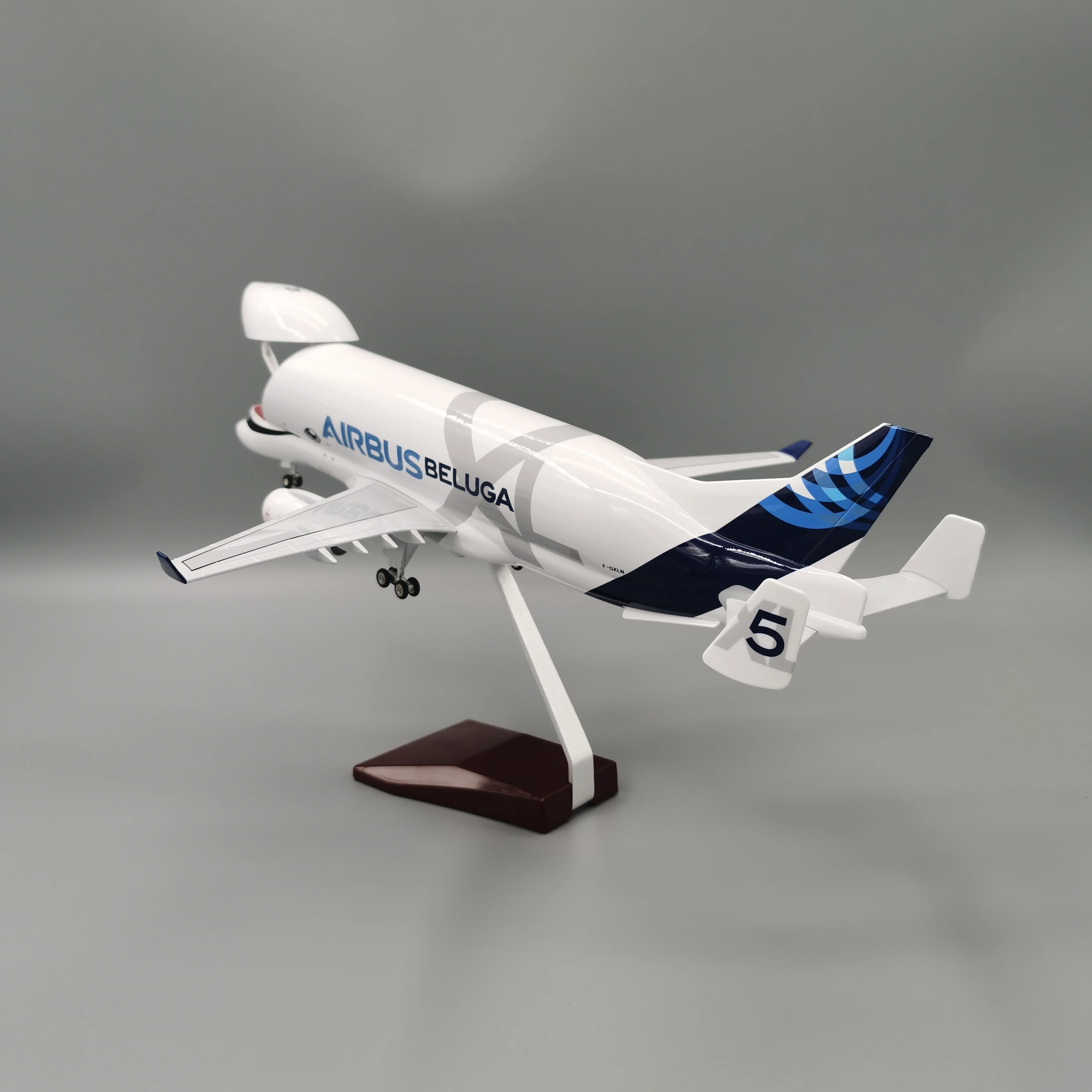 Airbus Beluga XL 1/150 Scale Model Aircraft - Art & Collectible