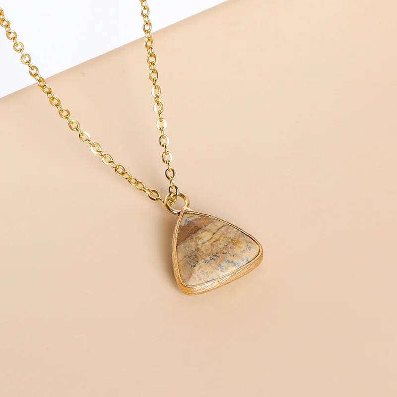 NUORO Temperament Gold Chain Triangle Shape Nature Stone Necklace Green Aventurine Rose Quartz Amethyst Pendant Necklace