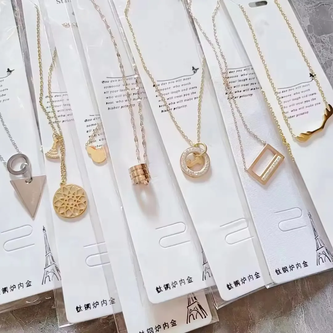 Random Items China Factory Directly Sale 18K Gold Plated Jewelry Women  Stainless Steel Necklace Wholesale