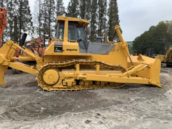 中古コマツD155AX-5ブルドーザーコマツSA6D104Eエンジン/シングル