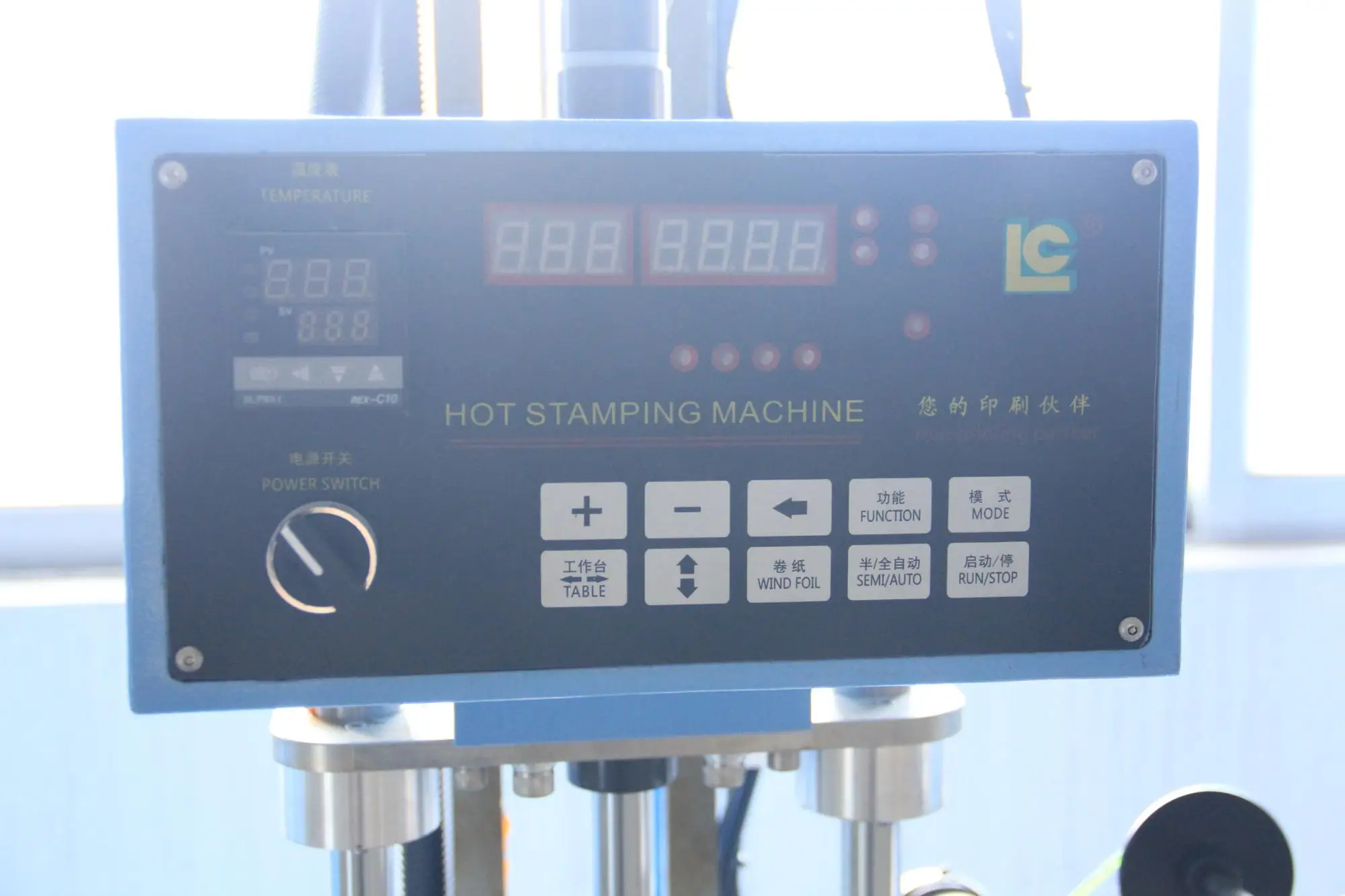 Multifunctional Professional Golden Leather Logo Embossed Foil Hot Stamping Machine